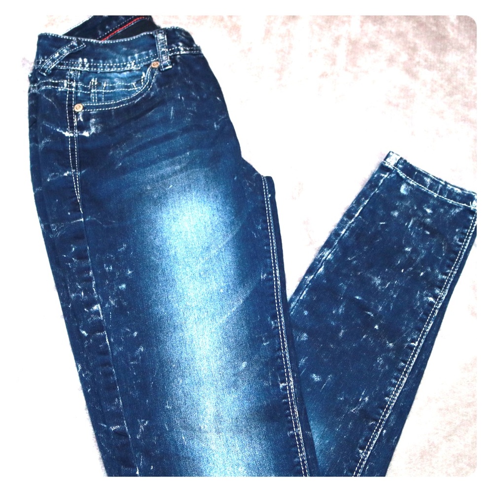 Spotted blue jeans